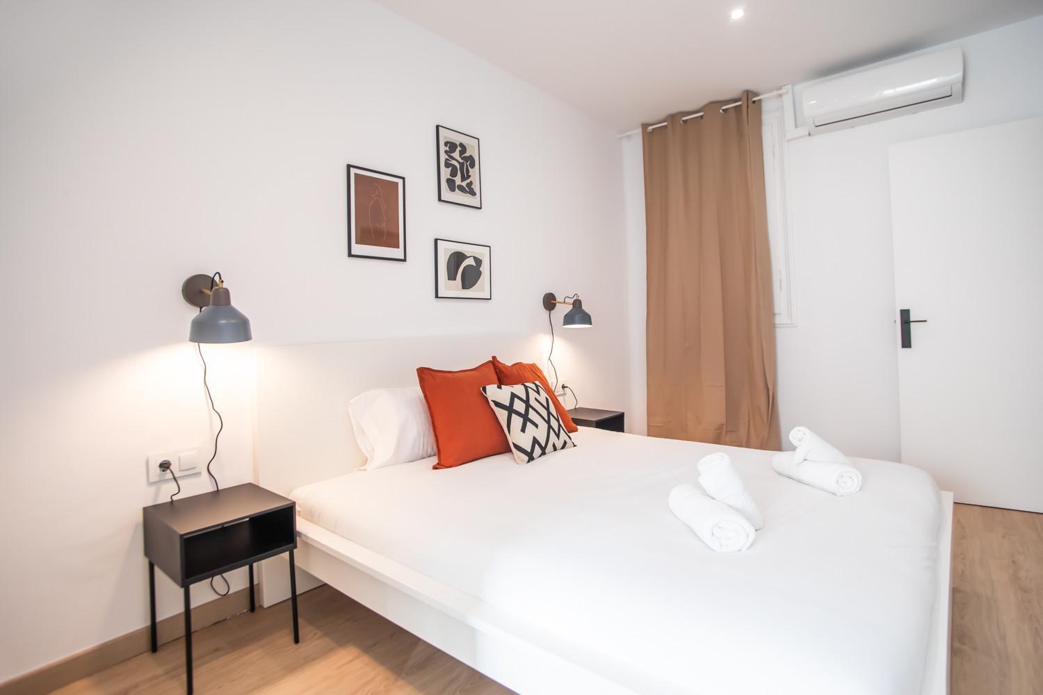 12Crc1038 - Big & Cozy 2Bed Apartment In The City Барселона Экстерьер фото